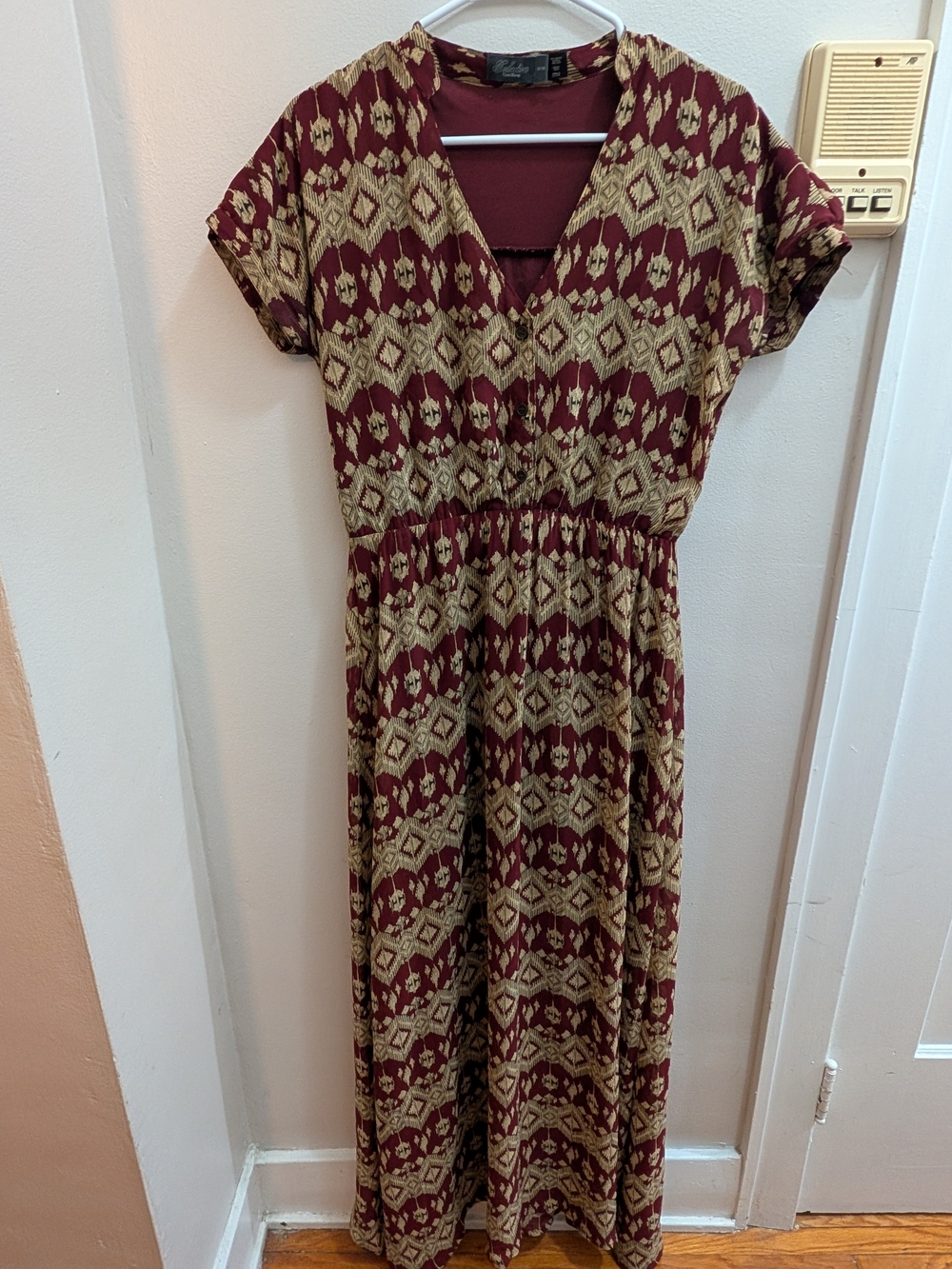 Costa Branca Geometric Maxi Dress in Burgundy & Cream Size Medium
